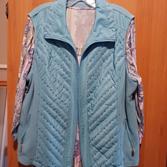 Penningtons Jackets & Blazers - Vintage Penningtons Soft Aqua Quilted Vest with Stud Accents